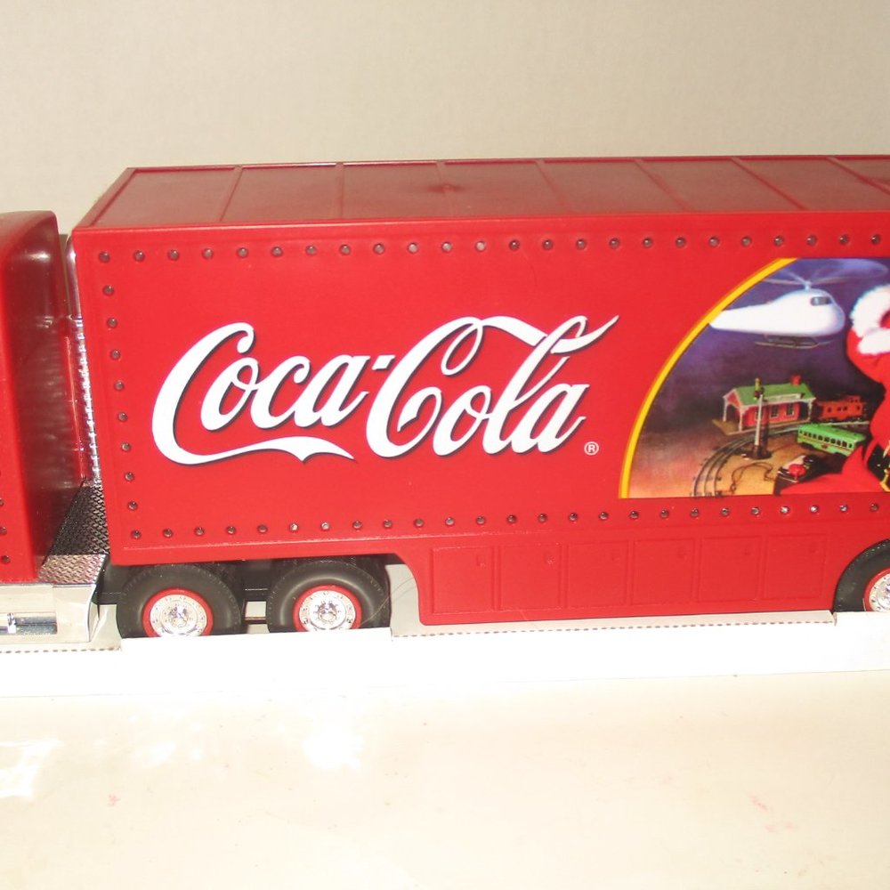 Coca-Cola Vintage Holiday Lighted Caravan 1998 New Vintage - Picture 11 of 16